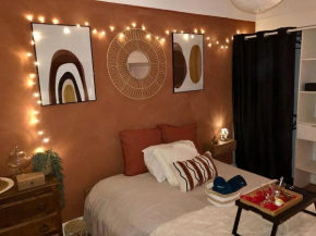 Chambre cosy privée dans appartement de 91m2